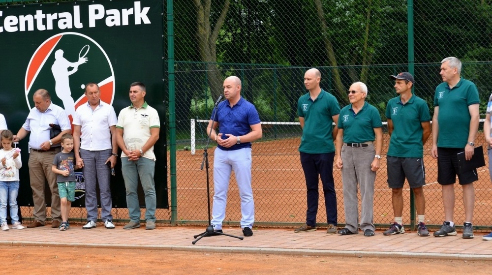 відкриття тенісних кортів у Тернополі