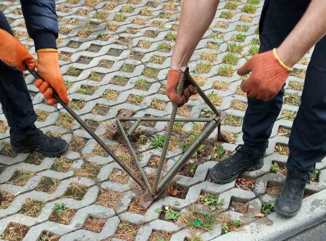 На вул. Танцорова демонтовано дев’ять технічних засобів регулювання дорожнього руху