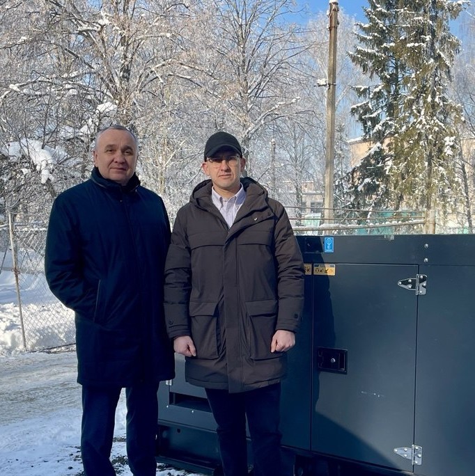 Тернопільська лікарня отримала генератор від Генерального консульства Чеської Республіки у Львові