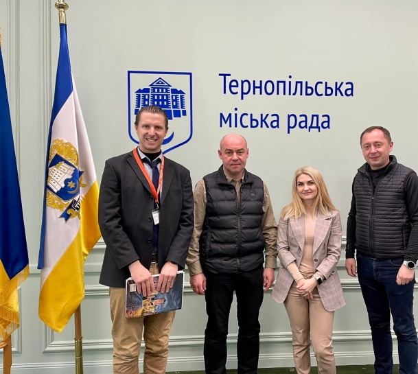 З гуманітарною місією до Тернополя прибули представники міжнародної організації «Medair»
