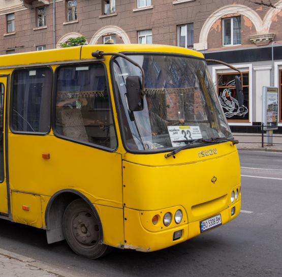Відновлено рух автобусного маршруту №33, що курсує до садівничих товариств