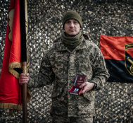 Захисника з Тернополя нагородили медаллю «За військову службу Україні»