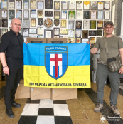 Міський голова Сергій Надал передав захисникам зарядні портативні електростанції та супутникові модеми