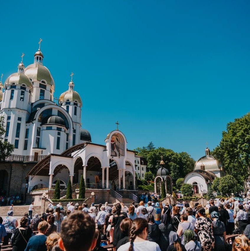 Родини полеглих і зниклих безвісти захисників з Тернополя взяли участь у прощі в Зарваниці