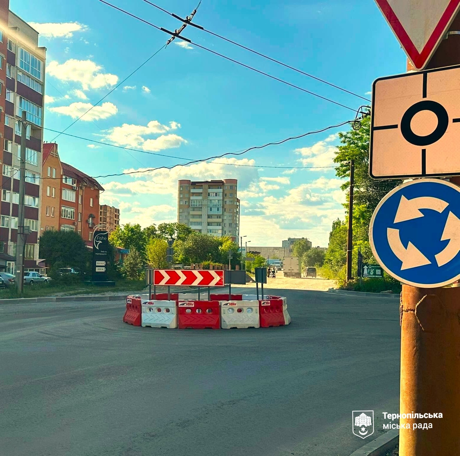 Нове кільце, оновлені дороги та доступні тротуари: у Тернополі тривають дорожні роботи