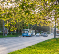 Через обрив ліній на просп. Злуки змінено маршрути тролейбусів
