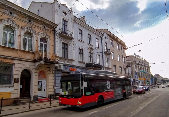 Розклади руху спеціальних перевезень тролейбусами та автобусами в робочі дні (оновлено)
