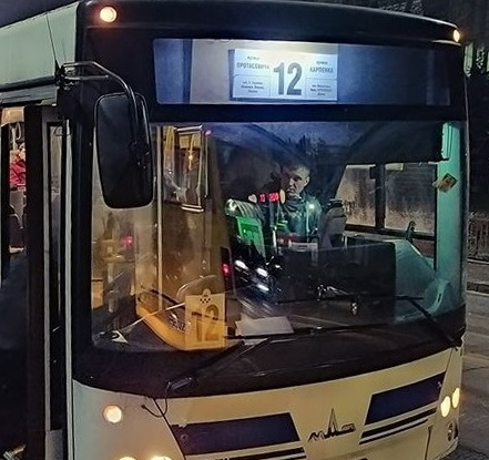 У зв’язку з поточним ремонтом дорожнього покриття на вул. Замонастирська – вул. Татарська внесено зміни в рух автобусного маршруту № 12