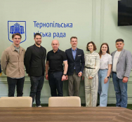 У Тернополі відбулася зустріч міського голови Сергія Надала з представниками міжнародних благодійних фондів