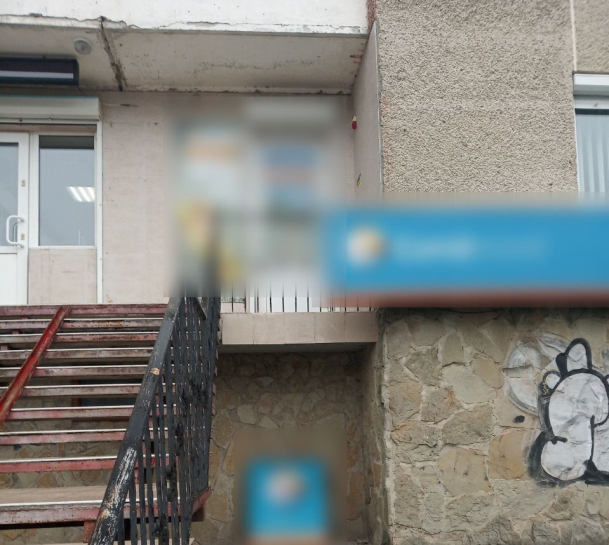 Ще вісім рекламних конструкцій демонтували у центральній частині Тернополя