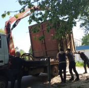 У Тернополі на просп. Злуки демонтували металевий вантажний контейнер