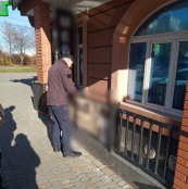 У Тернополі на вул. Мирона Тарнавського демонтували ще три рекламних конструкції