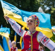 У Тернополі з нагоди відзначення 26-ї річниці Конституції України відбулися урочисті заходи
