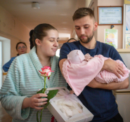 Тернопільські немовлята отримали свої перші вишиванки