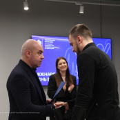 Міський голова Тернополя Сергій Надал нагородив тернопільських волонтерів