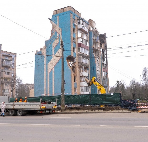 На сесії депутатами затверджено проєкт землеустрою на вул. Василя Стуса, 8
