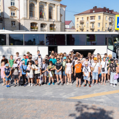 Ще 50 дітей пільгових категорій з Тернопільської громади вирушили на літнє оздоровлення до табору «Лісовий»