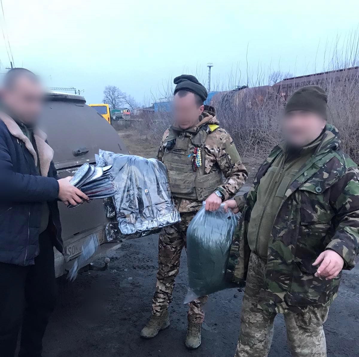Перші посилки для наших військових на передовій уже доставлені водіями та волонтерами центру «Допомога армії від Тернополя»
