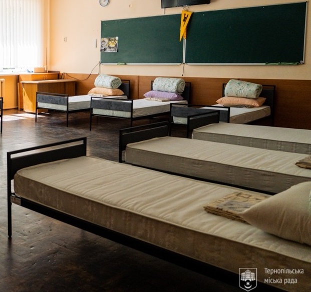 У Тернопіль від БФ «Стабілізейшн Суппорт Сервісез» та Норвезької ради у справах біженців передано 500 ліжок для внутрішньо переміщених осіб