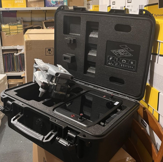 Чотири квадрокоптери марки AUTEL EVO MAX 4T передали захисникам однієї з військових частин Тернополя