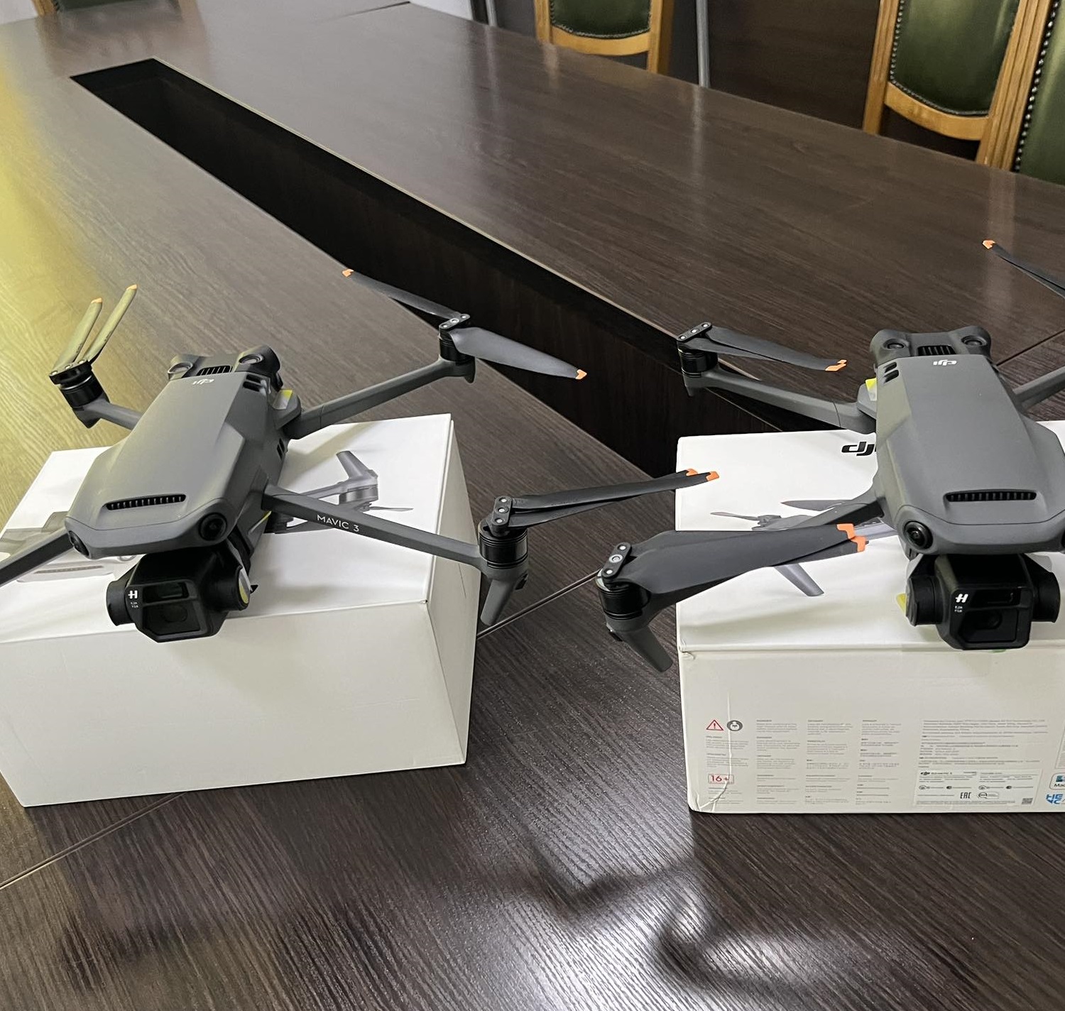 Тернопіль передав два квадрокоптери Mavic 3 Pro для захисників 72-ї окремої механізованої бригади