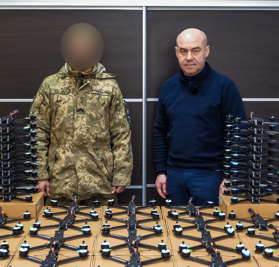 Міський голова Сергій Надал передав ще 50 «бойових пташок» для військовослужбовців ЗСУ
