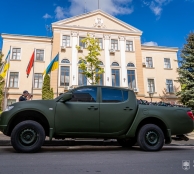 З Тернополя на потреби Збройних сил України та правоохоронців передано три автомобілі