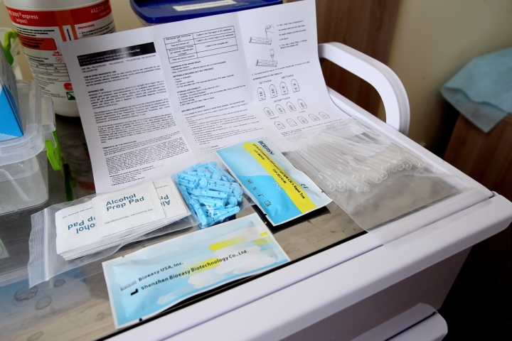 Перші експрес-тести на виявлення COVID – 19 надійшли у Тернопіль