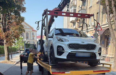 У Тернополі в липні евакуювали 72 автомобілі, припаркованих з порушеннями