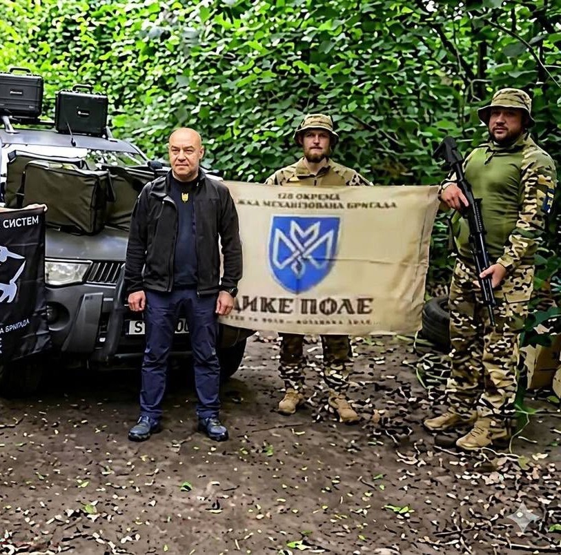 Сергій Надал передав техніку бійцям 128-ї окремої важкої механізованої бригади «Дике поле»