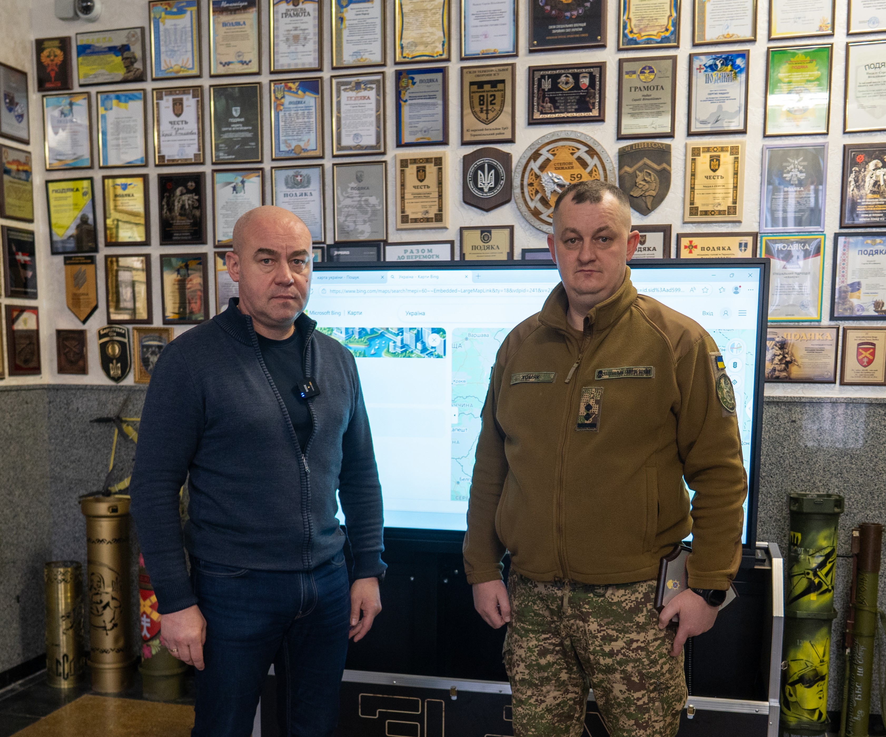 Сергій Надал передав для потреб підрозділу Національної гвардії інтерактивний стіл спеціального призначення