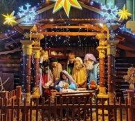 На Театральному майдані замість ялинки встановлять традиційну українську шопку