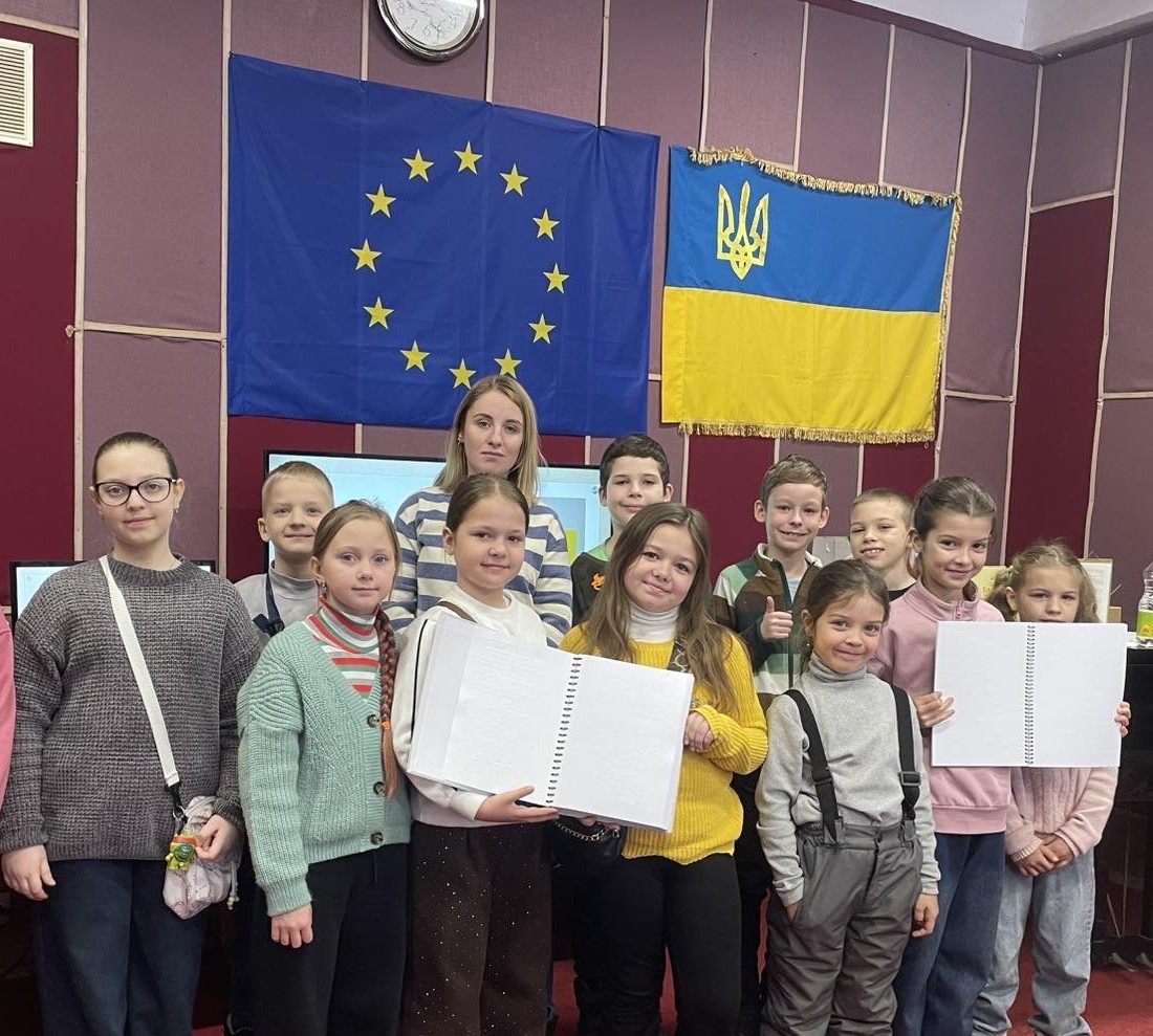 У Тернопільській центральній дитячій бібліотеці провели урок присвячений абетці Брайля