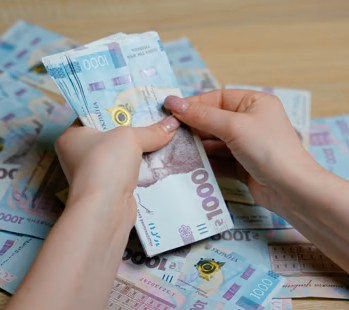 У Тернополі ще двоє власників зруйнованих квартир отримають додаткову грошову допомогу