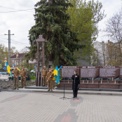 «Світло молитви в темряві війни»: у Тернополі відбувся молебень за загиблими захисниками