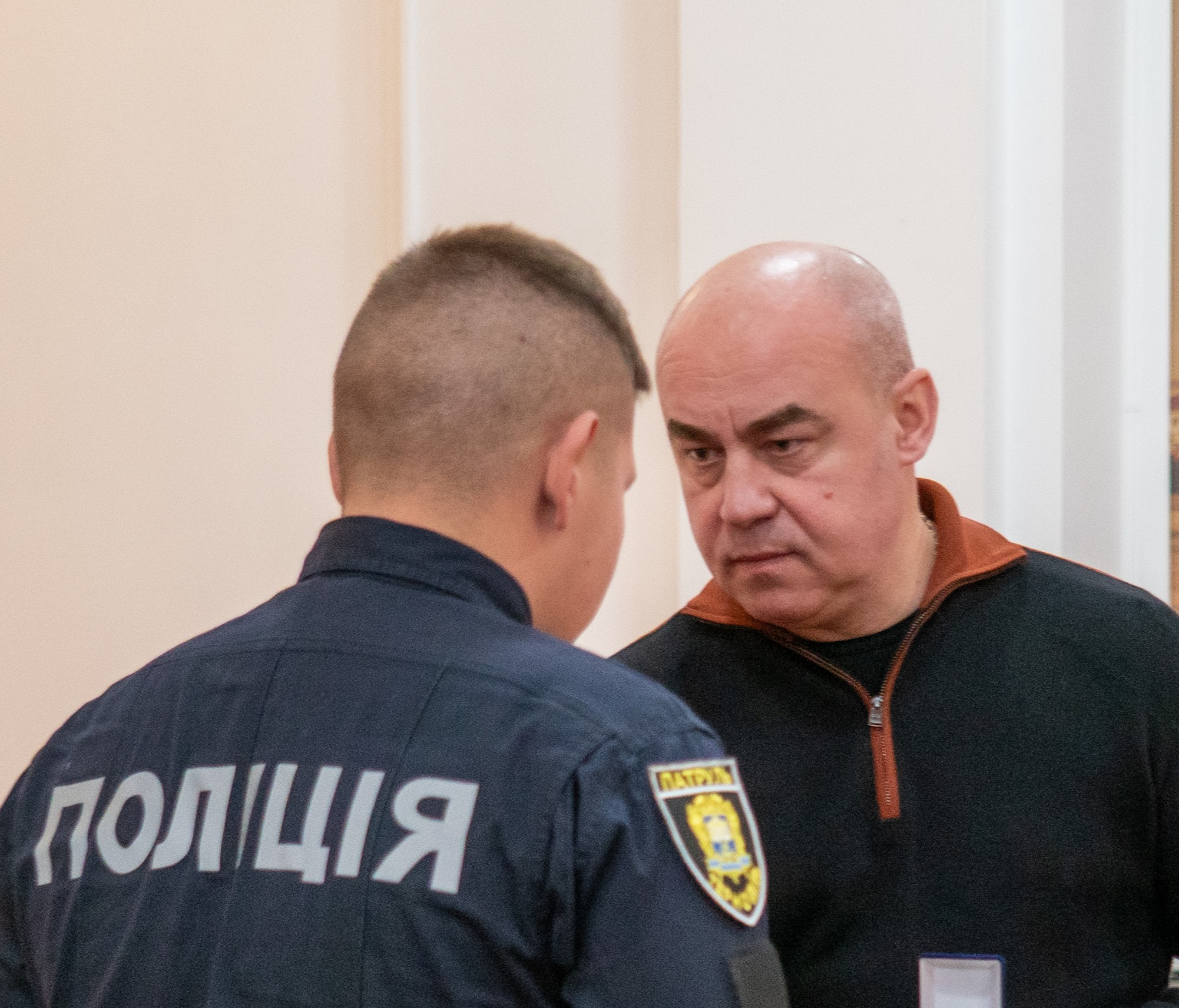 Понад 40 тернополян, які рятували людей під час ракетного удару 19 листопада, нагородив міський голова Сергій Надал