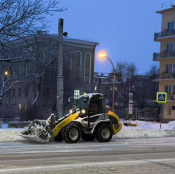 На території Тернопільської громади випала половина місячної норми снігу. Дороги та тротуари очищають у посиленому режимі