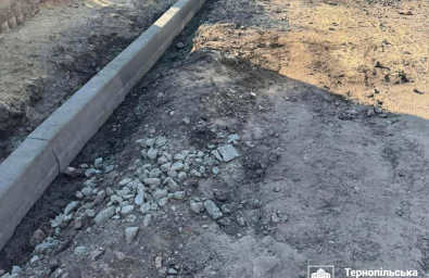 На вулиці Горбачевського продовжують поточний ремонт дорожнього покриття