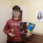 Юний піаніст з Тернополя Максим Антонюк здобув дві перемоги на мистецьких змаганнях