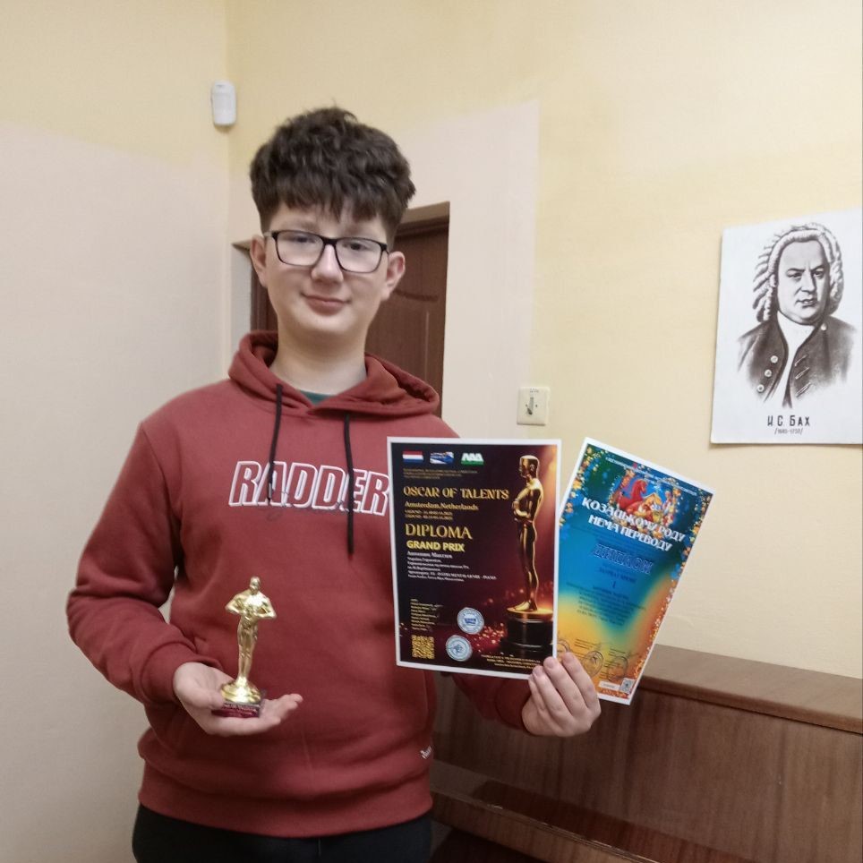 Юний піаніст з Тернополя Максим Антонюк здобув дві перемоги на мистецьких змаганнях