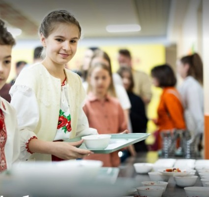 З 15 жовтня учні початкових класів Тернополя отримуватимуть безкоштовне гаряче харчування
