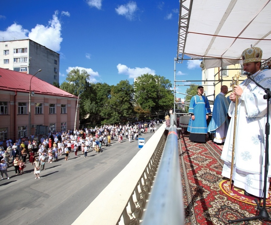 Закликаємо жителів Тернопільської громади під час Богослужінь дотримуватися соціальної дистанції