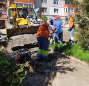 Працівники КП «Тернопільводоканал» ліквідовують місця розкопок на ділянках, де проводились ремонти водопровідних мереж