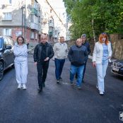 Міський голова Тернополя Сергій Надал оглянув відремонтований двір на вул. Старий Поділ, 20