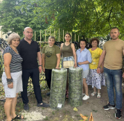 Міський голова Тернополя Сергій Надал передав волонтерам матеріал для виготовлення маскувальних сіток