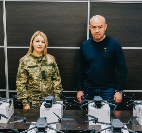 Тернопіль передав ще десять квадрокоптерів DJI Mavic 3 Pro для захисників