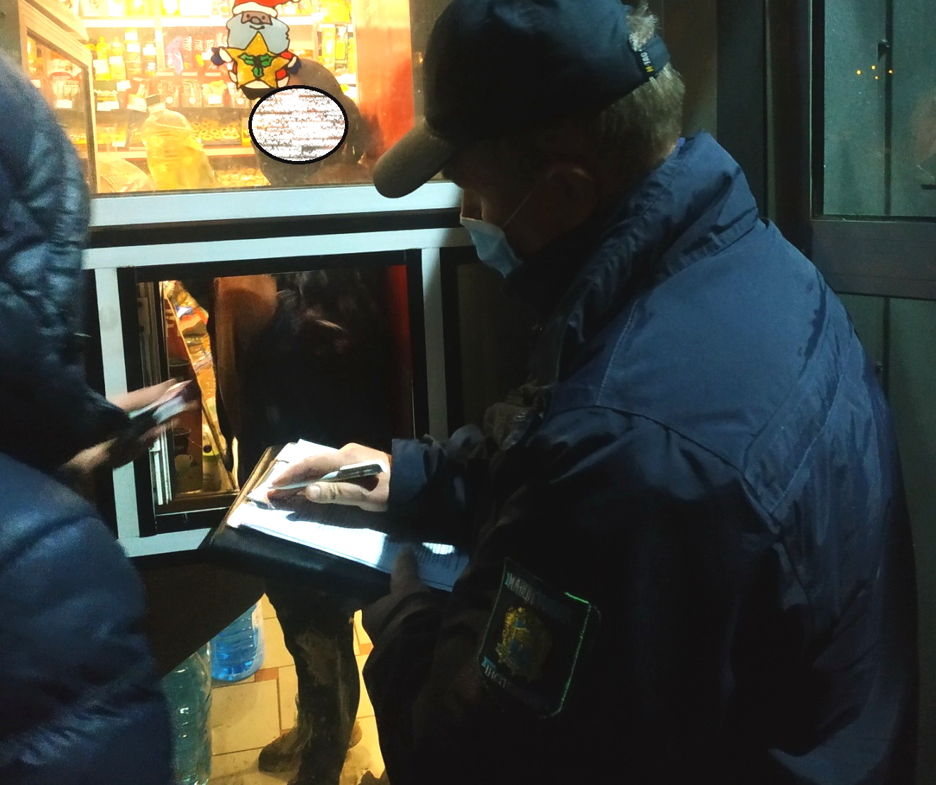 Один випадок реалізації алкогольних напоїв у нічний час зафіксували працівники муніципальної інспекції у Тернополі