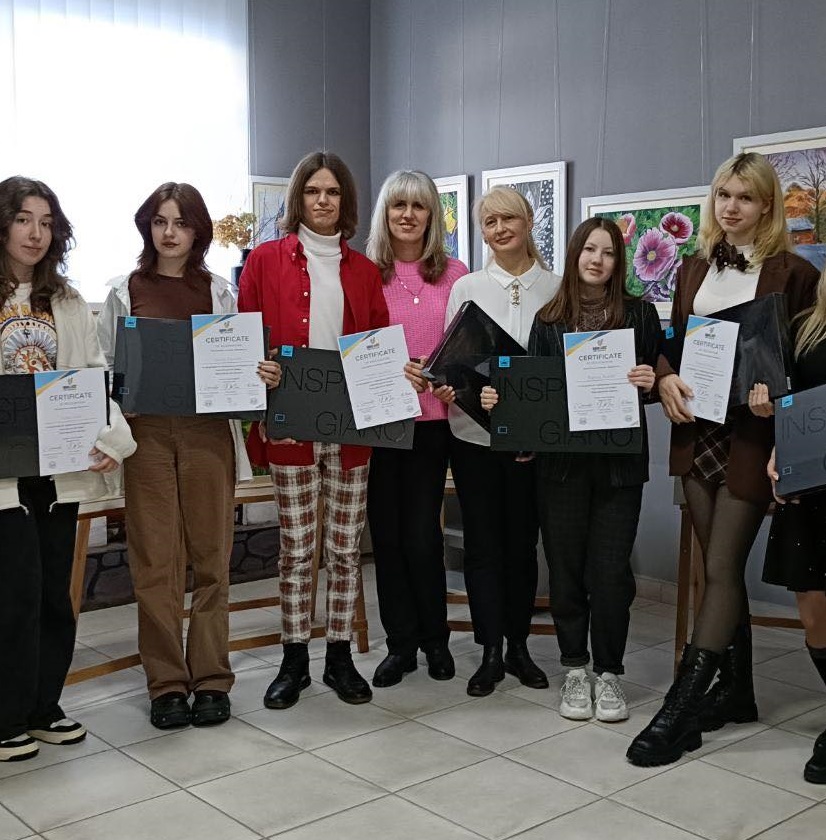 Тернопільські школярі взяли участь у міжнародній благодійній програмі «Kids and Art for Ukraine»