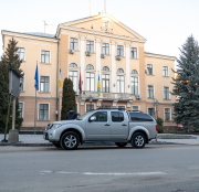 Сергій Надал передав позашляховик Nissan Navara для батальйону безпілотних систем