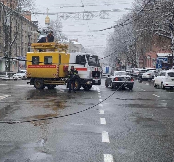 До уваги тернополян! Зупинено тролейбусний рух у Тернополі